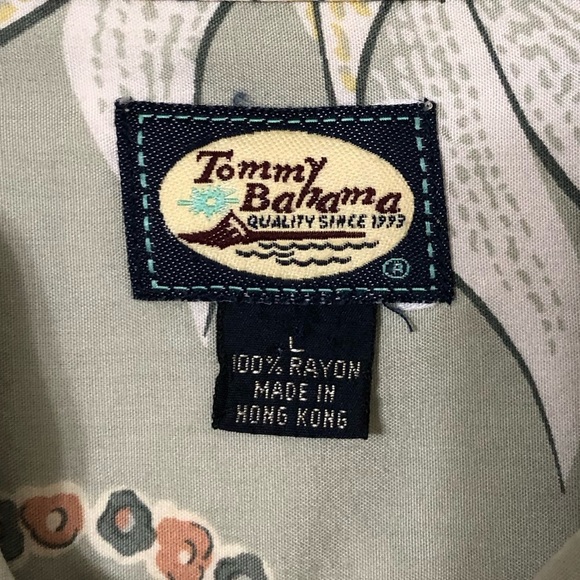 Vintage Tommy Bahama Hawaiian Shirt Short Sleeve Button Up Palm Trees Floral - Picture 3 of 15